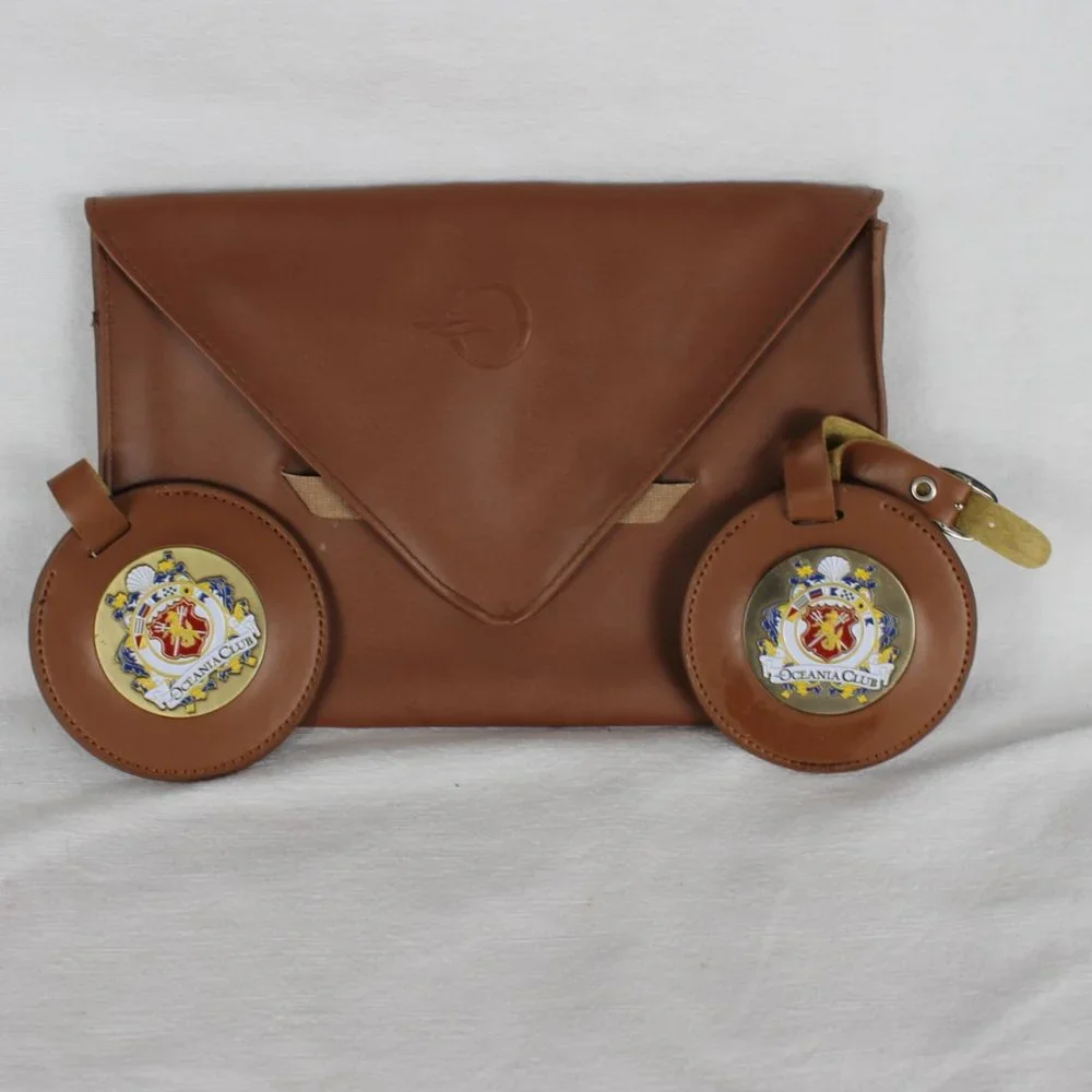 Oceania Club Genuine Brown Leather Round Personal Luggage Travel Bag Tag Carry